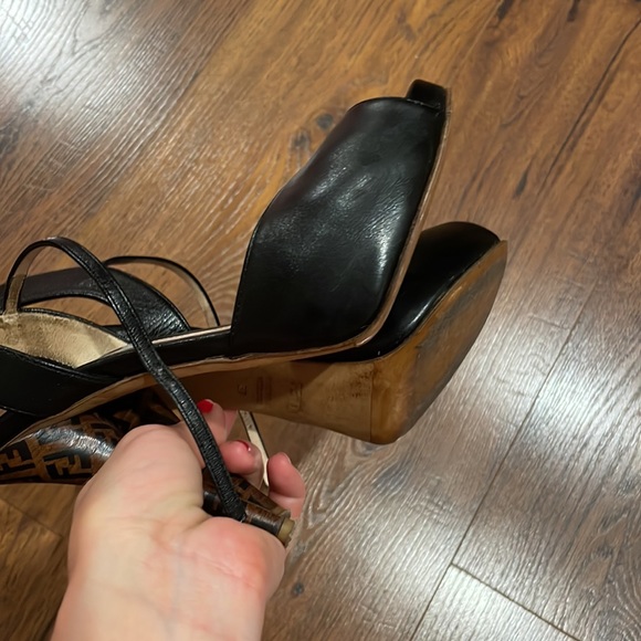 Fendi Zucca heels platforms shoes - Picture 5 of 17